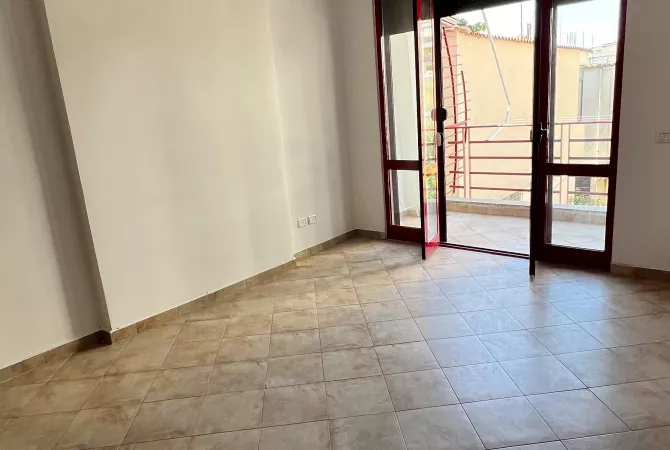 Shtepi ne shitje 3+1 ne Tirane - 128,000 Euro
