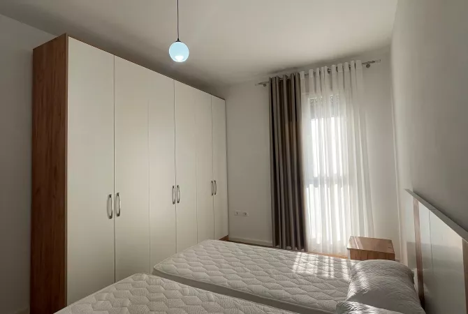 Shtepi me qera Apartament ne Tirane, 2+1, Mobilimi E mobiluar, Pagesa 800  Euro.