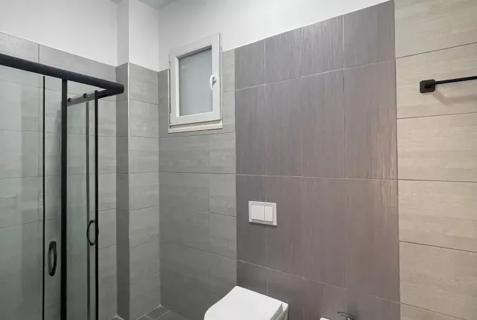 Shtepi me qera Apartament ne Tirane, 2+1, Mobilimi E mobiluar, Pagesa 800  Euro.