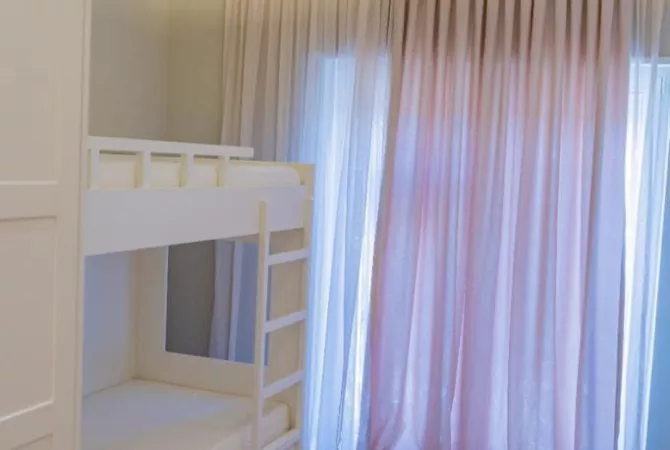 Shtepi me qera Apartament ne Tirane, 2+1, Mobilimi E mobiluar, Pagesa 850  Euro.