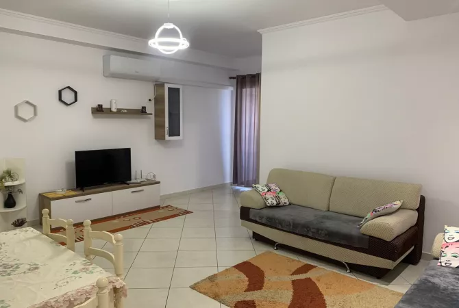 Shtepi me qera 2+1 ne Tirane - 600 Euro