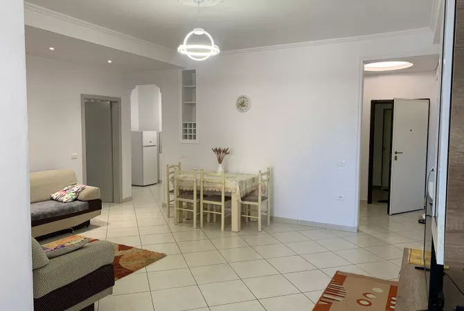 Shtepi me qera 2+1 ne Tirane - 600 Euro