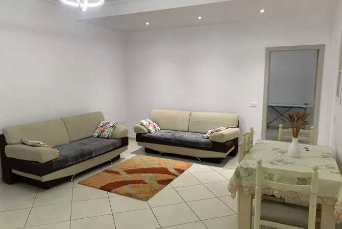 Shtepi me qera 2+1 ne Tirane - 600 Euro