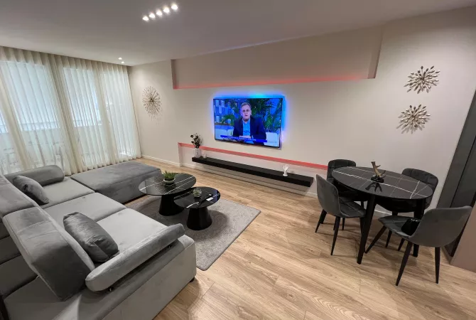 Shtepi me qera 2+1 ne Tirane - 1,500 Euro