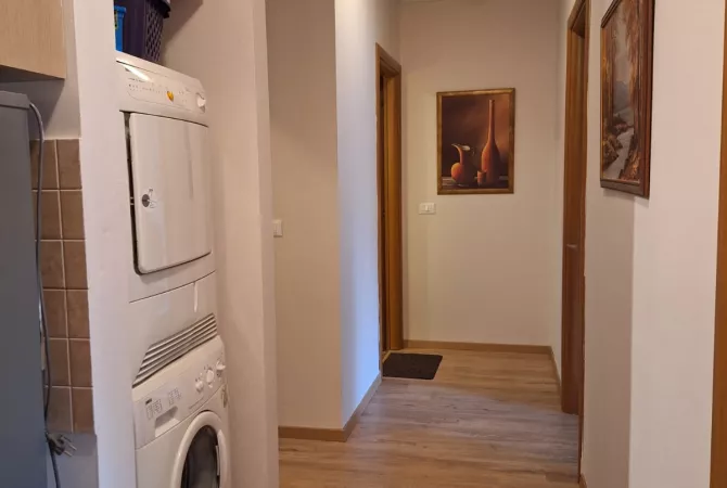 Shtepi me qera Apartament ne Tirane, 2+1, Mobilimi E mobiluar, Pagesa 900  Euro.