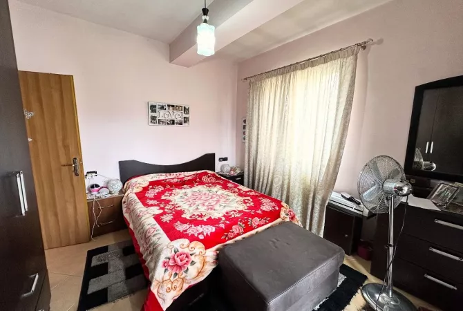Shtepi me qera Apartament ne Tirane, 2+1, Mobilimi E mobiluar, Pagesa 49,000  Leke.