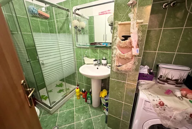 Shtepi me qera Apartament ne Tirane, 2+1, Mobilimi E mobiluar, Pagesa 49,000  Leke.