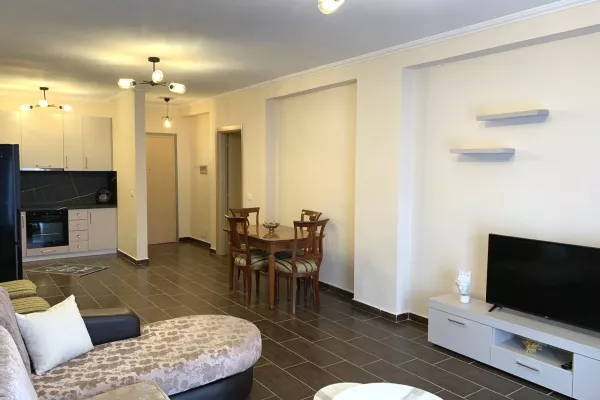 Casa in affitto 2+1 a Tirana - 50,000 Leke