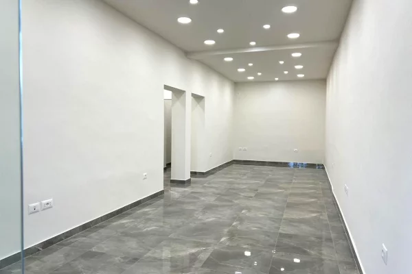 Ambient biznesi ne shitje 3+1 ne Tirane - 490,000 Euro