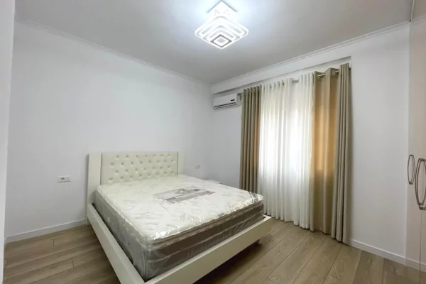 Shtepi me qera Apartament ne Tirane, 2+1, Mobilimi E mobiluar, Pagesa 800  Euro.