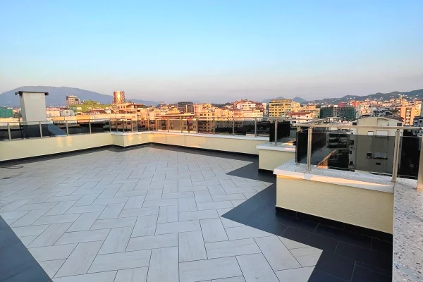 Casa in affitto 2+1 a Tirana - 1,500 Euro