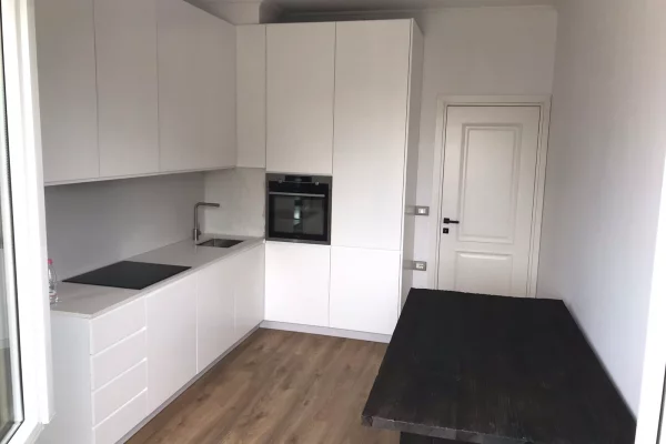 Casa in affitto 2+1 a Tirana - 1,500 Euro
