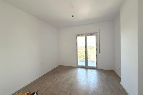 Shtepi ne shitje 2+1 ne Tirane - 91,800 Euro