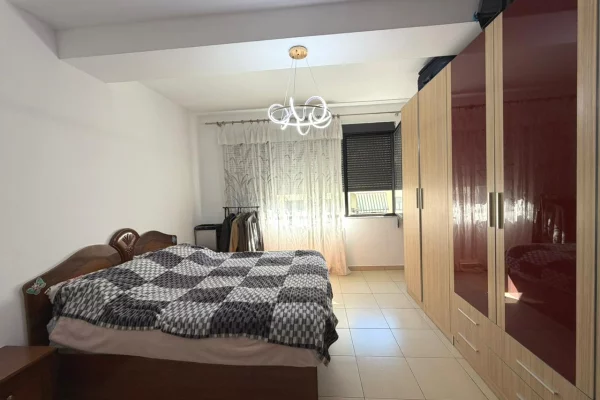 Shtepi ne shitje Apartament ne Tirane, 1+1, Mobilimi E mobiluar, Pagesa 9,800,000  Leke.