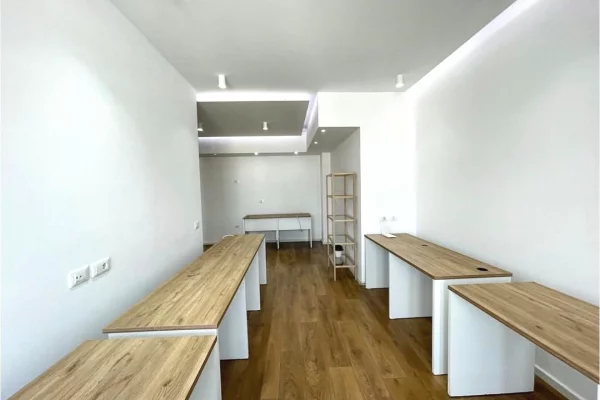 Shtepi me qera 2+1 ne Tirane - 800 Euro