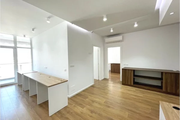 Apartment for rent in Tirana 2+1, Emty