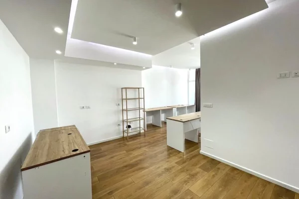 Apartment for rent in Tirana 2+1, Emty