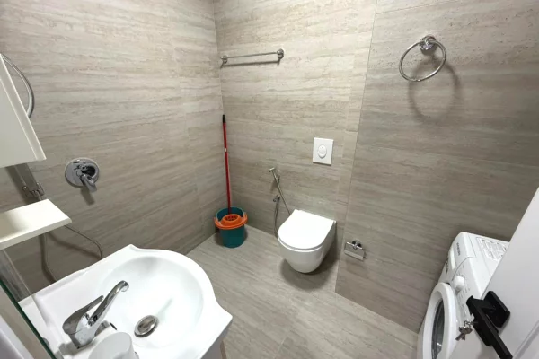 Shtepi me qera Apartament ne Tirane, 2+1, Mobilimi E mobiluar, Pagesa 70,000  Leke.