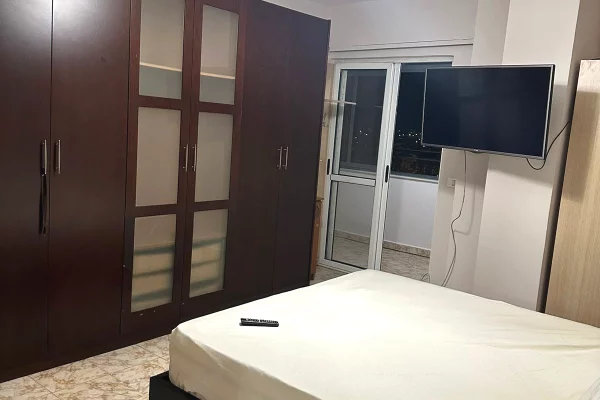 Shtepi me qera 2+1 ne Tirane - 60,000 Leke