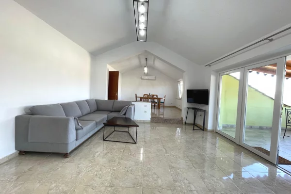 Shtepi ne shitje 3+1 ne Tirane - 660,000 Euro