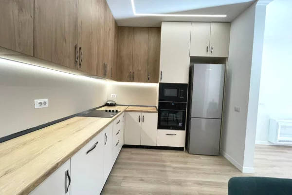 Shtepi me qera Apartament ne Tirane, 2+1, Mobilimi E mobiluar, Pagesa 1,100  Euro.