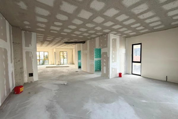 Shtepi ne shitje 2+1 ne Tirane - 166,750 Euro