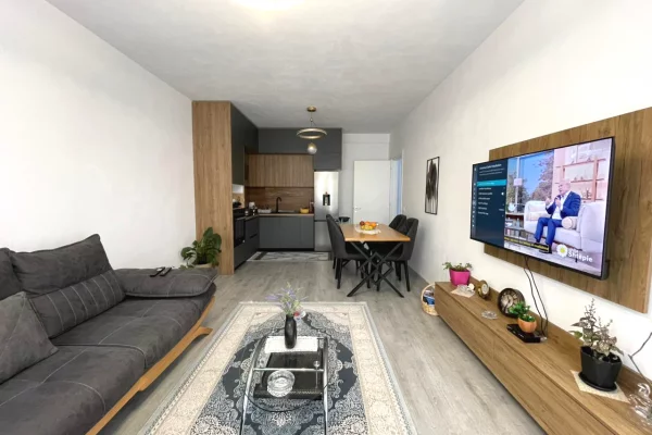 Shtepi ne shitje 2+1 ne Tirane - 120,000 Euro