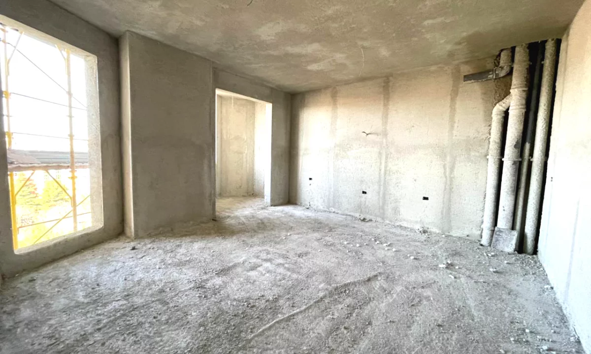 Shtepi ne shitje Apartament ne Tirane, 2+1, Mobilimi Bosh, pa mobiluar, Pagesa 160,000  Euro.