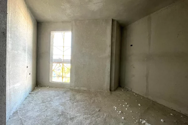 Shtepi ne shitje Apartament ne Tirane, 2+1, Mobilimi Bosh, pa mobiluar, Pagesa 160,000  Euro.