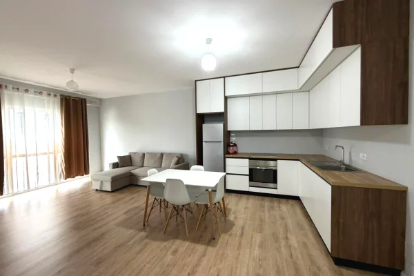 Shtepi me qera Apartament ne Tirane, 1+1, Mobilimi E mobiluar, Pagesa 500  Euro.