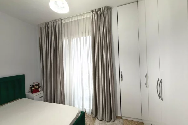 Shtepi me qera Apartament ne Tirane, 1+1, Mobilimi E mobiluar, Pagesa 500  Euro.