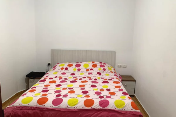 Shtepi me qera Apartament ne Tirane, 2+1, Mobilimi E mobiluar, Pagesa 45,000  Leke.