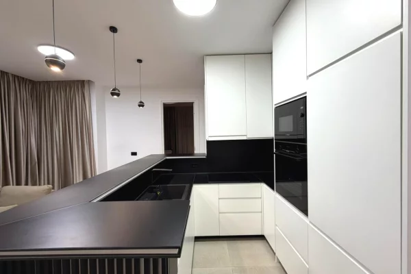 Shtepi me qera Apartament ne Tirane, 2+1, Mobilimi E mobiluar, Pagesa 1,350  Euro.