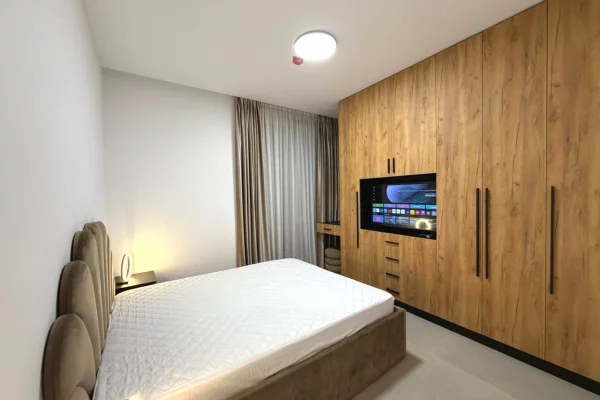 Shtepi me qera Apartament ne Tirane, 2+1, Mobilimi E mobiluar, Pagesa 1,350  Euro.