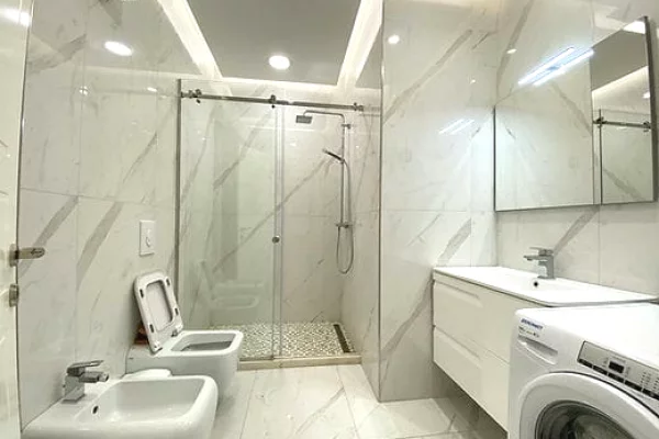 Shtepi me qera Apartament ne Tirane, 2+1, Mobilimi E mobiluar, Pagesa 1,000  Euro.