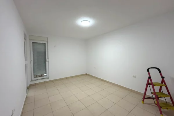 Shtepi me qera Apartament ne Tirane, 1+1, Mobilimi E mobiluar, Pagesa 40,000  Leke.