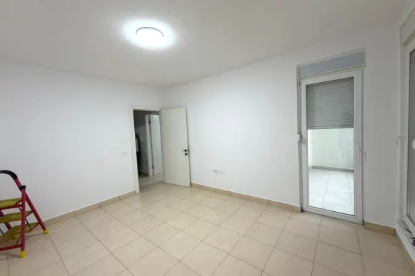 Shtepi me qera Apartament ne Tirane, 1+1, Mobilimi E mobiluar, Pagesa 40,000  Leke.