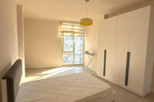 Shtepi ne shitje Apartament ne Tirane, 2+1, Mobilimi E mobiluar, Pagesa 365,000  Euro.