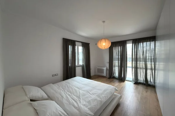 Shtepi me qera Apartament ne Tirane, 2+1, Mobilimi E mobiluar, Pagesa 1,200  Euro.