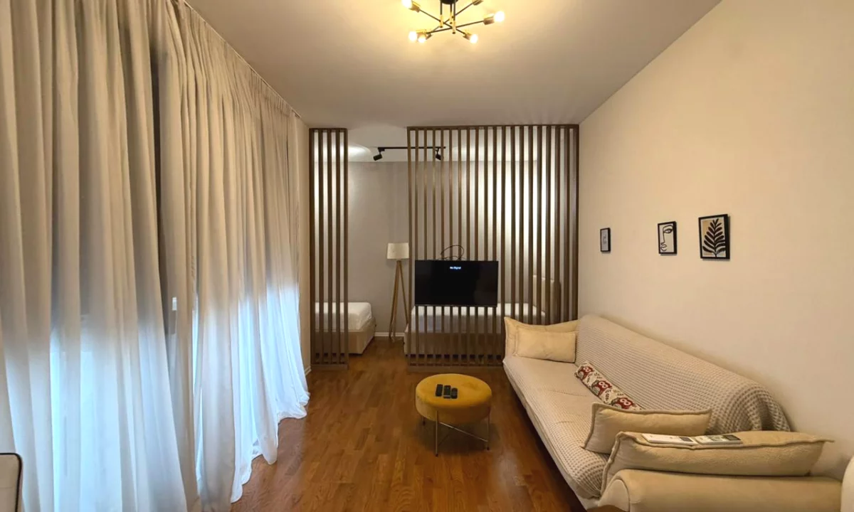 Shtepi me qera Apartament ne Tirane, 1+1, Mobilimi E mobiluar, Pagesa 800  Euro.