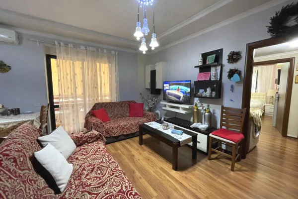 Shtepi ne shitje 2+1 ne Tirane - 190,000 Euro