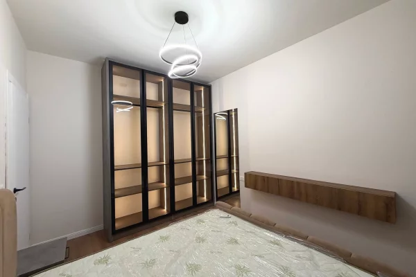 Shtepi me qera Apartament ne Tirane, 1+1, Mobilimi E mobiluar, Pagesa 750  Euro.