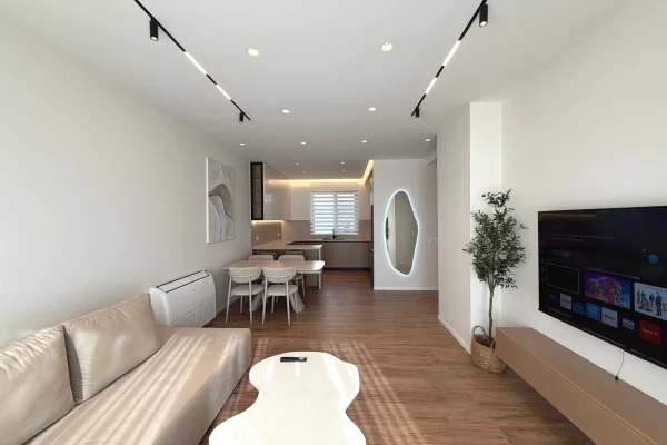 Shtepi me qera 2+1 ne Tirane - 1,500 Euro