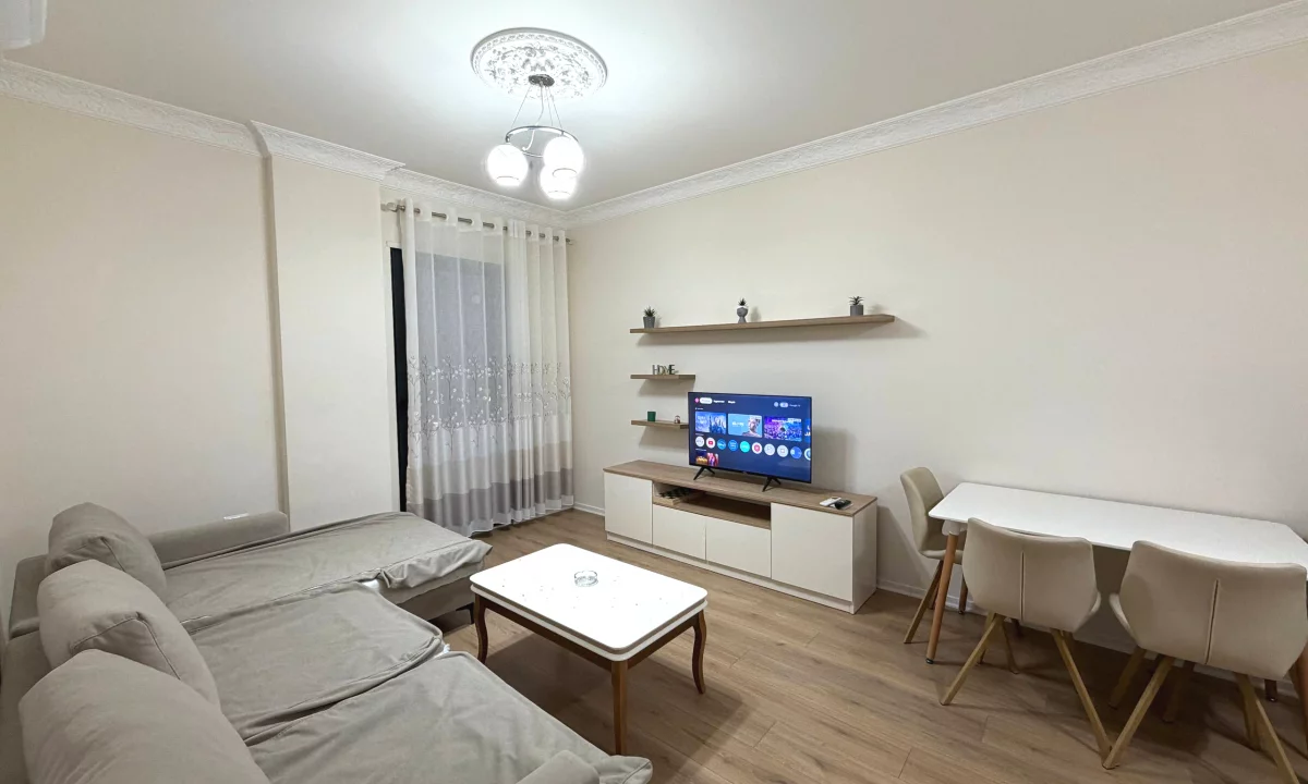 Shtepi me qera Apartament ne Tirane, 2+1, Mobilimi E mobiluar, Pagesa 800  Euro.