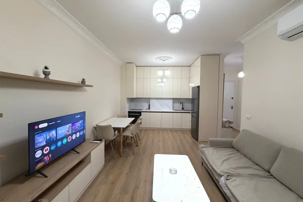 Shtepi me qera 2+1 ne Tirane - 800 Euro