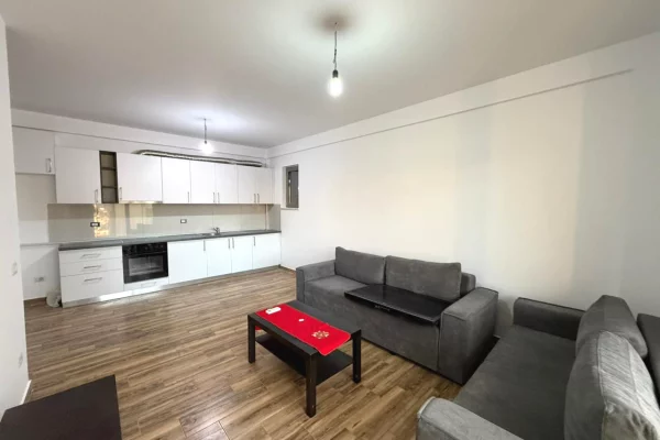 Shtepi me qera 1+1 ne Tirane - 400 Euro