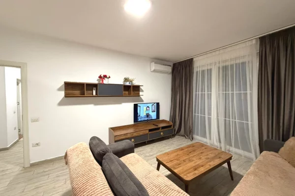 Apartament 1+1 per qira tek Rruga 5 Maji.