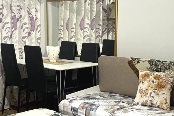 Appartamento in affitto a Tirana 2+1, Arredato