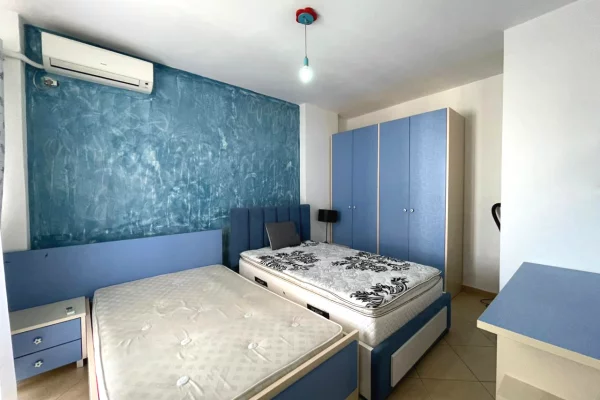 Shtepi ne shitje Apartament ne Tirane, 2+1, Mobilimi E mobiluar, Pagesa 164,000  Euro.