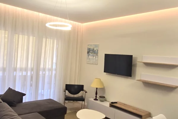 Shtepi me qera 1+1 ne Tirane - 750 Euro